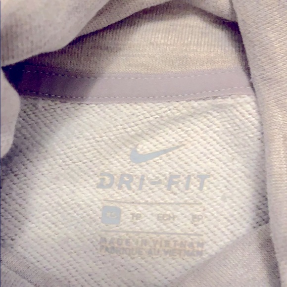 Nike Women’s XS Funnel Neck Sweatshirt - Picture 2 of 3